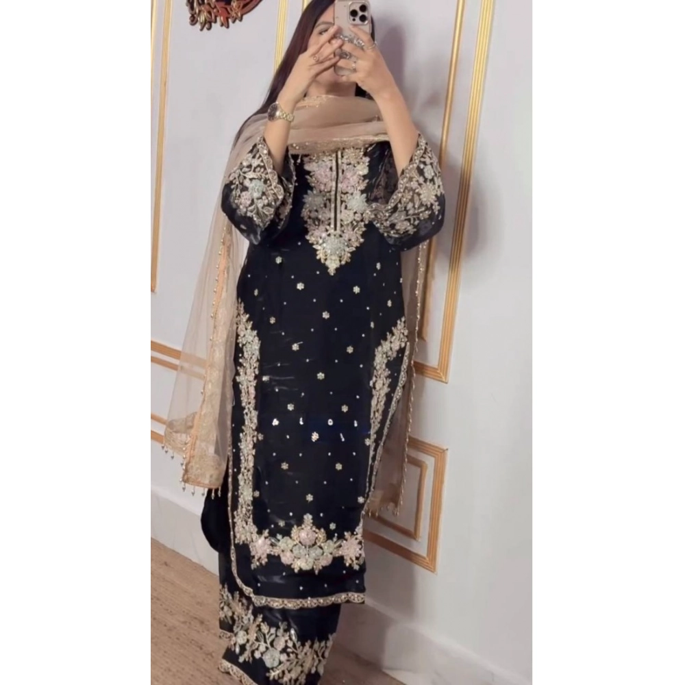 Women's Silk Embroidered 3/4th Sleeve Round Readymade Kurti With Palazzo Pant and Dupatta Set (Black)